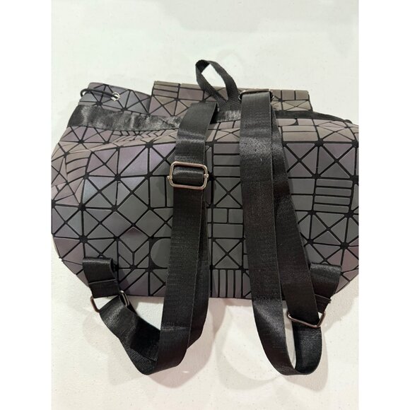 Geometric Pattern Iridescent Backpack With Adjustable Straps And Front Buckle - Picture 6 of 8